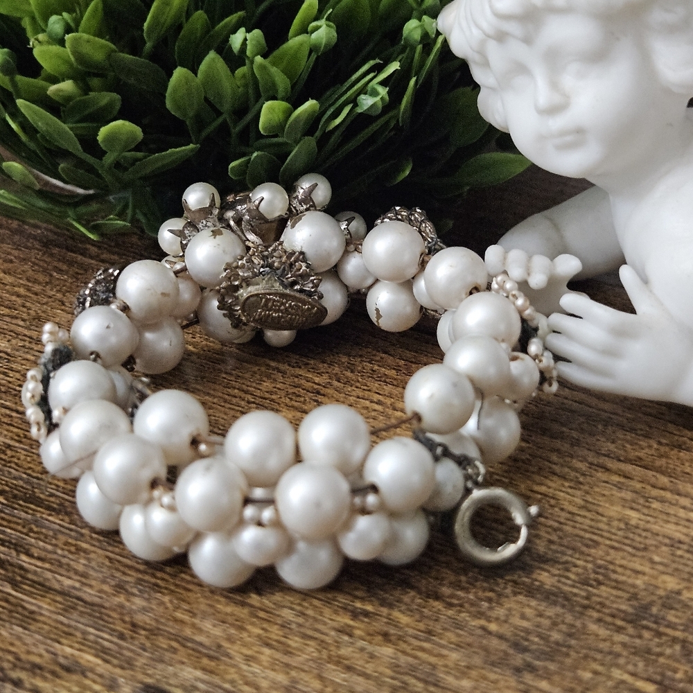 Miriam Haskell Signed White Beaded Wrap Bracelet - Picture 3 of 4
